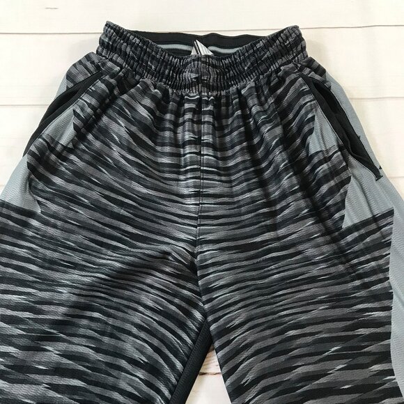 Nike Dri Fit Men Small Black Gray Space Dye Active Training Shorts - Picture 2 of 14